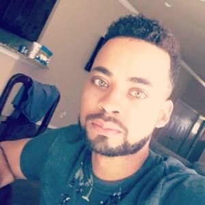 Meet your Posher, Cory